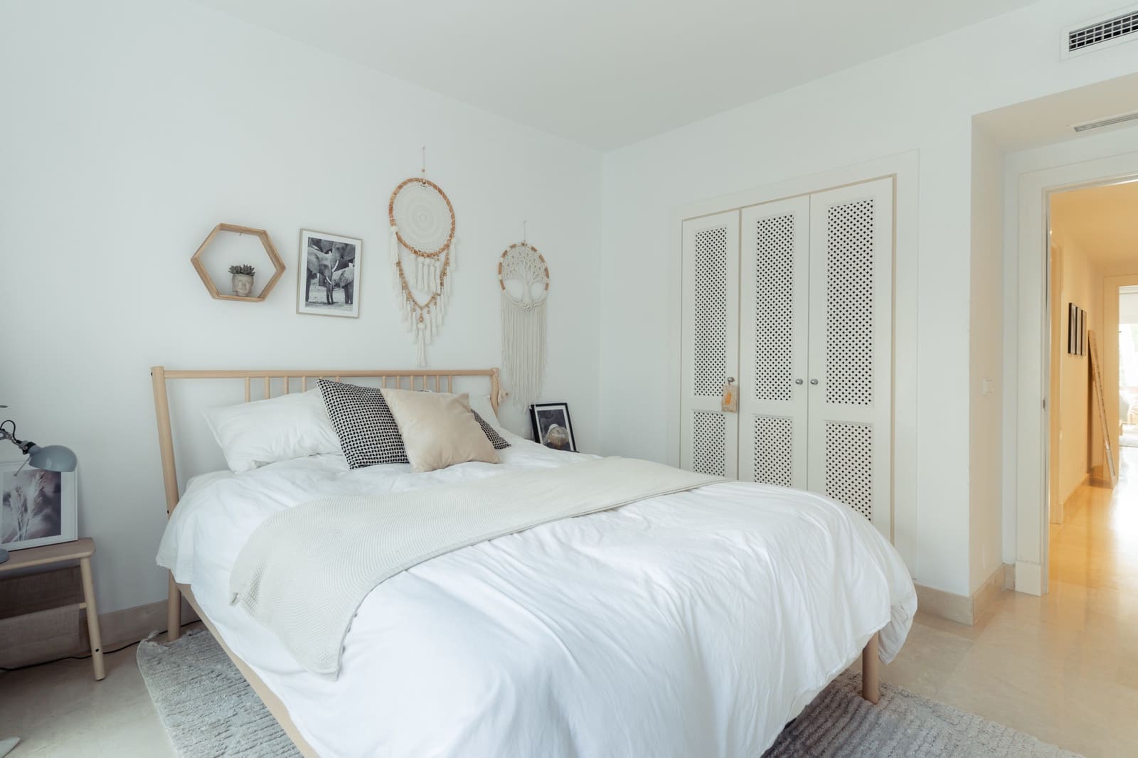 2 sypialnia Apartament na sprzedaż w Nueva Andalucia z basenem garażem - 595 000 € (Ref: 9894011)