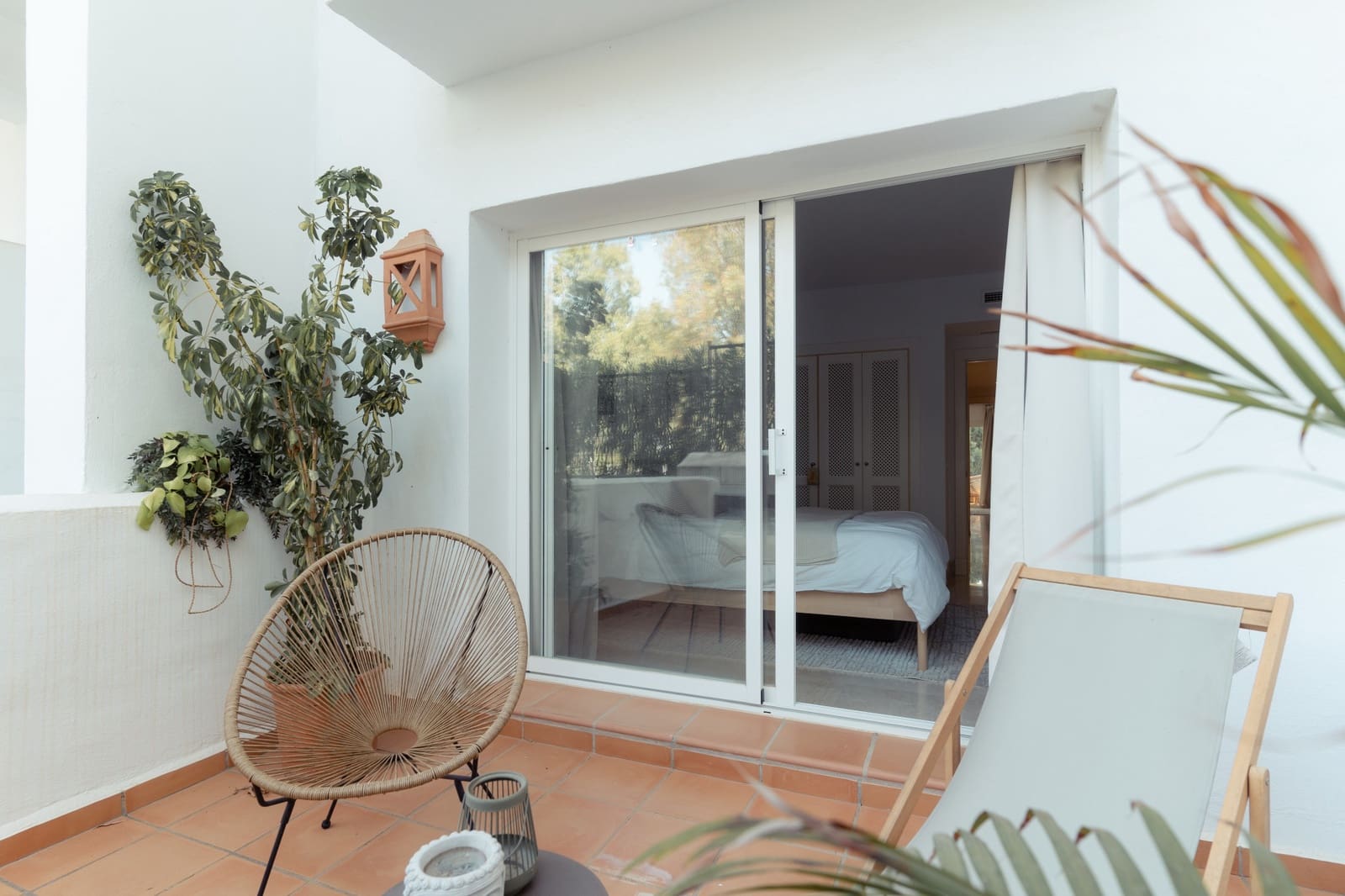 2 sypialnia Apartament na sprzedaż w Nueva Andalucia z basenem garażem - 595 000 € (Ref: 9894011)