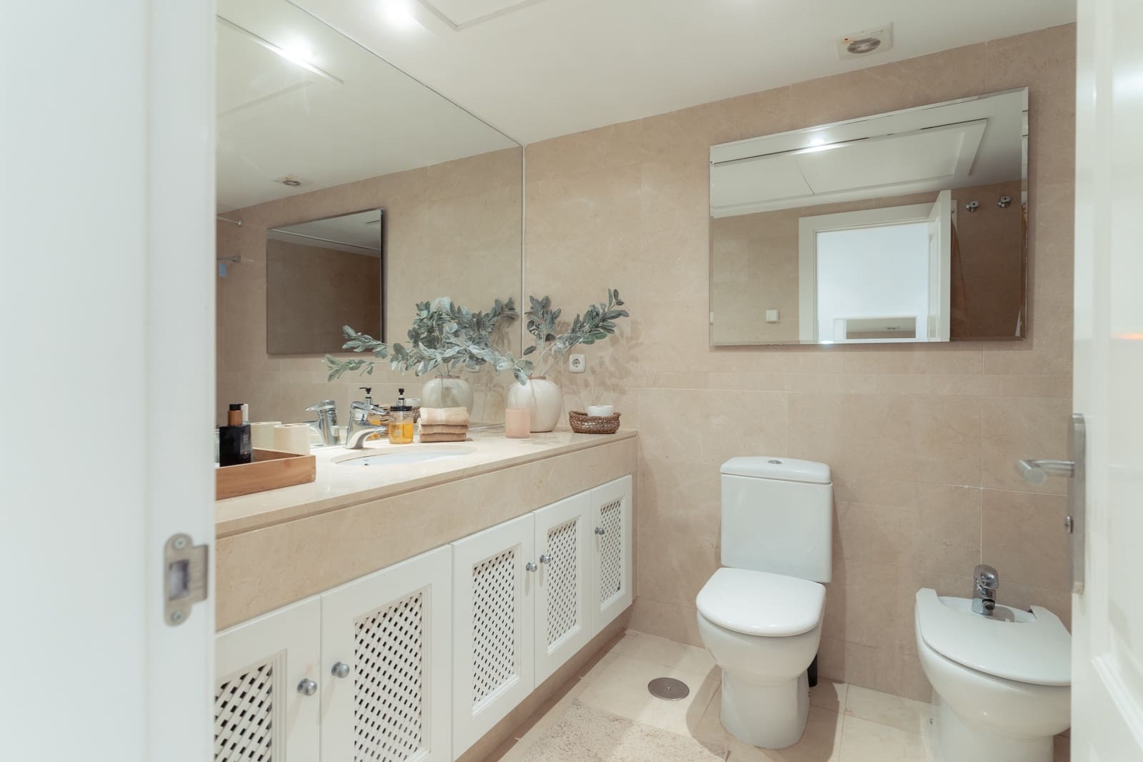 2 sypialnia Apartament na sprzedaż w Nueva Andalucia z basenem garażem - 595 000 € (Ref: 9894011)