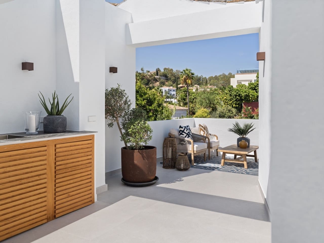 4 Zimmer Haus zu verkaufen in La Quinta mit Pool Garage - 1.349.000 € (Ref: 9894012)