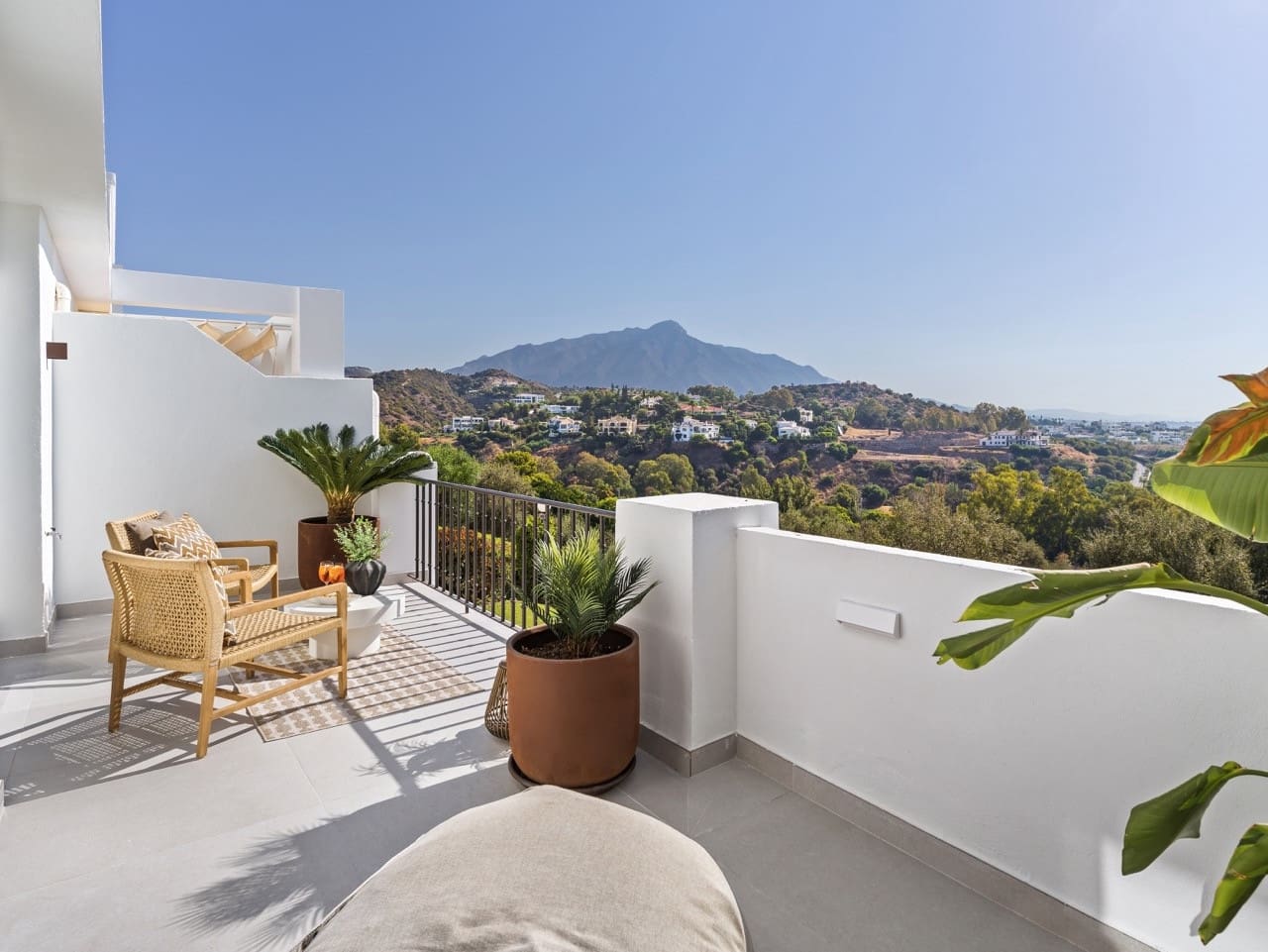 4 Zimmer Haus zu verkaufen in La Quinta mit Pool Garage - 1.349.000 € (Ref: 9894012)
