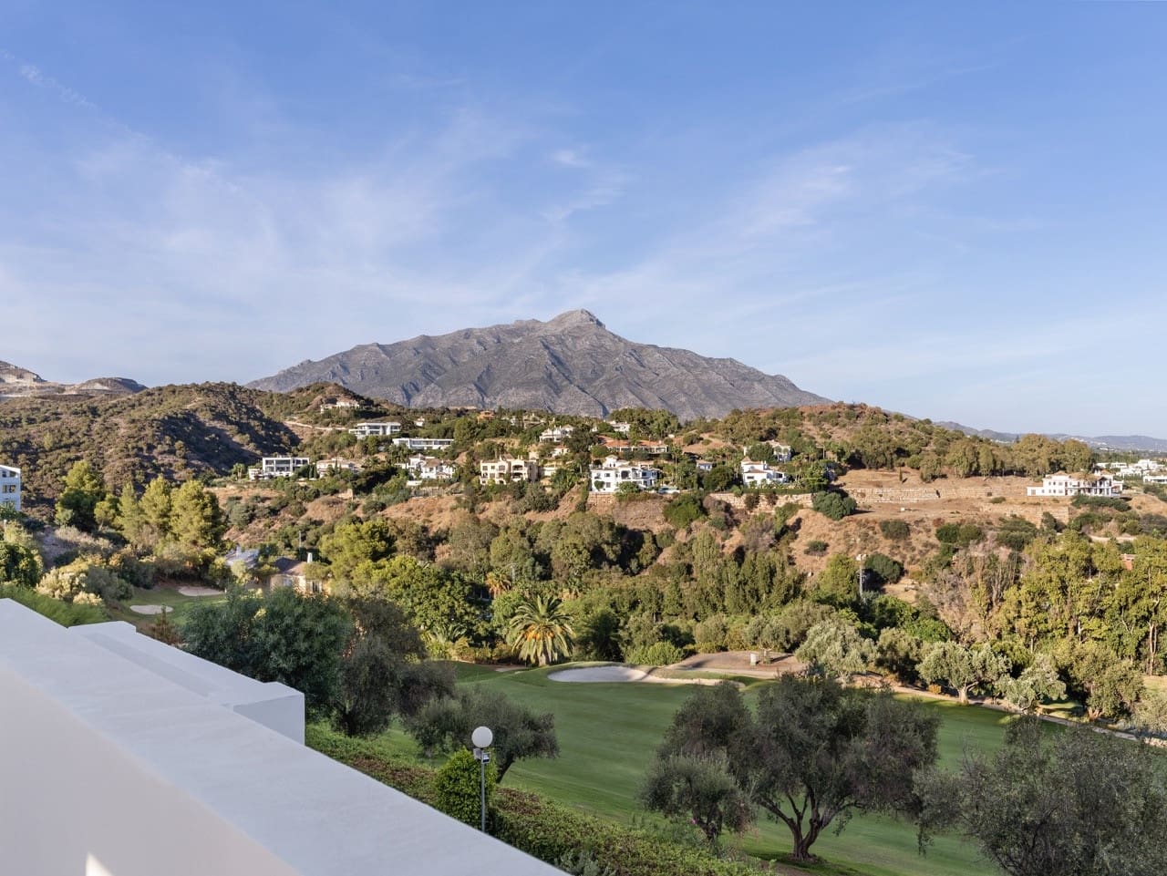 4 Zimmer Haus zu verkaufen in La Quinta mit Pool Garage - 1.349.000 € (Ref: 9894012)