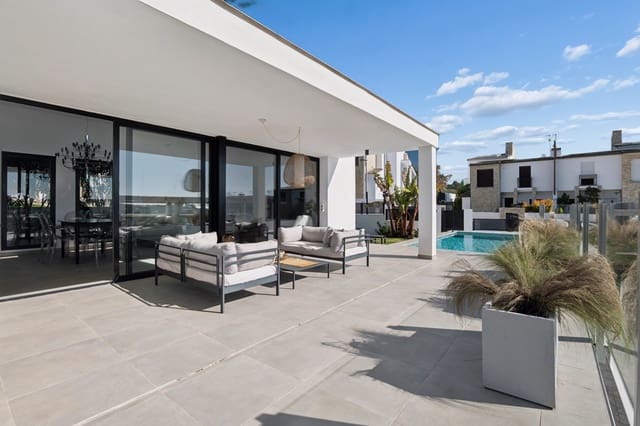 3 chambre Villa/Maison à vendre à Seghers, Estepona avec piscine garage - 890 000 € (Ref: 9943932)
