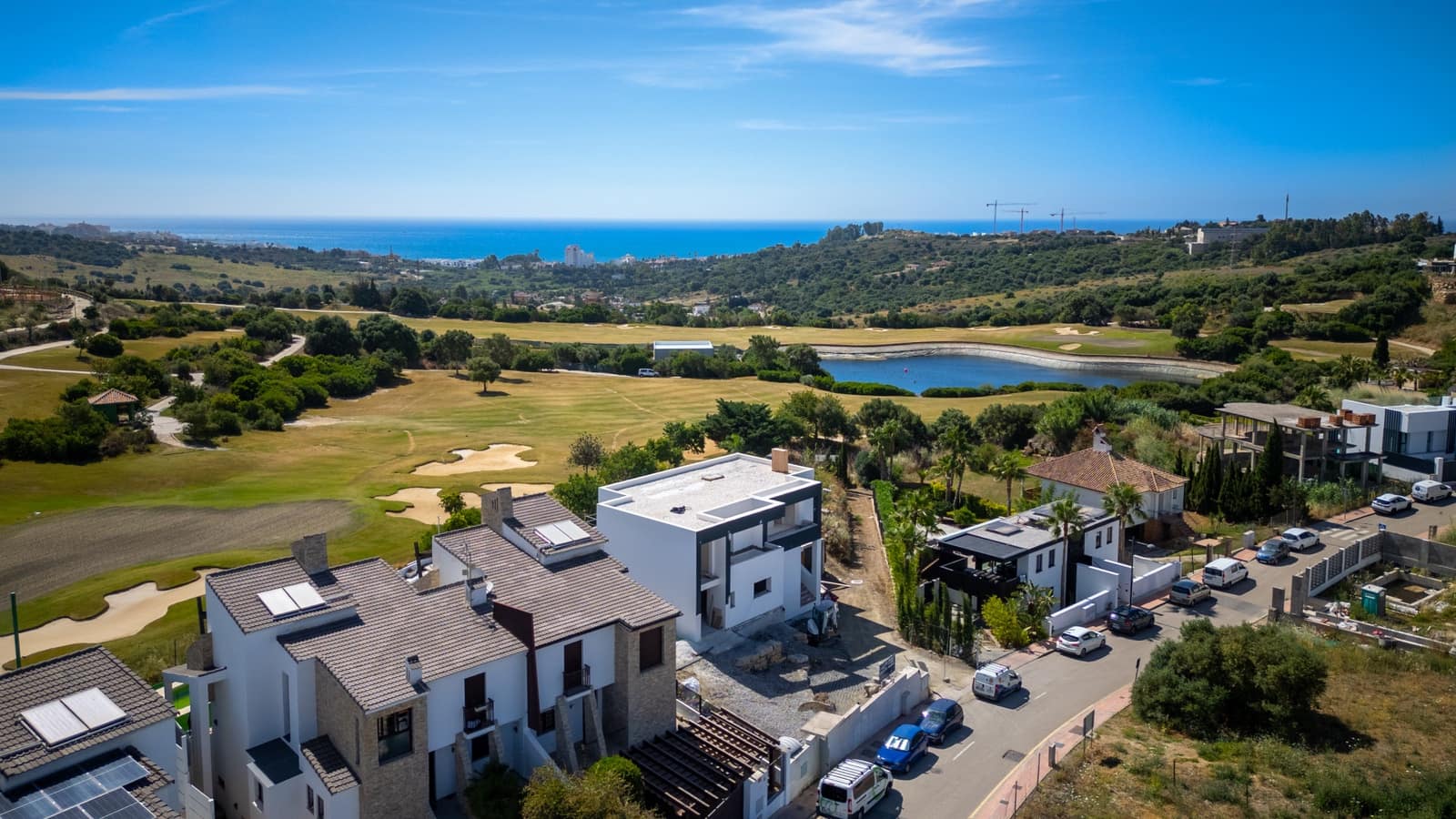 3 Zimmer Villa zu verkaufen in Estepona mit Pool Garage - 890.000 € (Ref: 9943932)