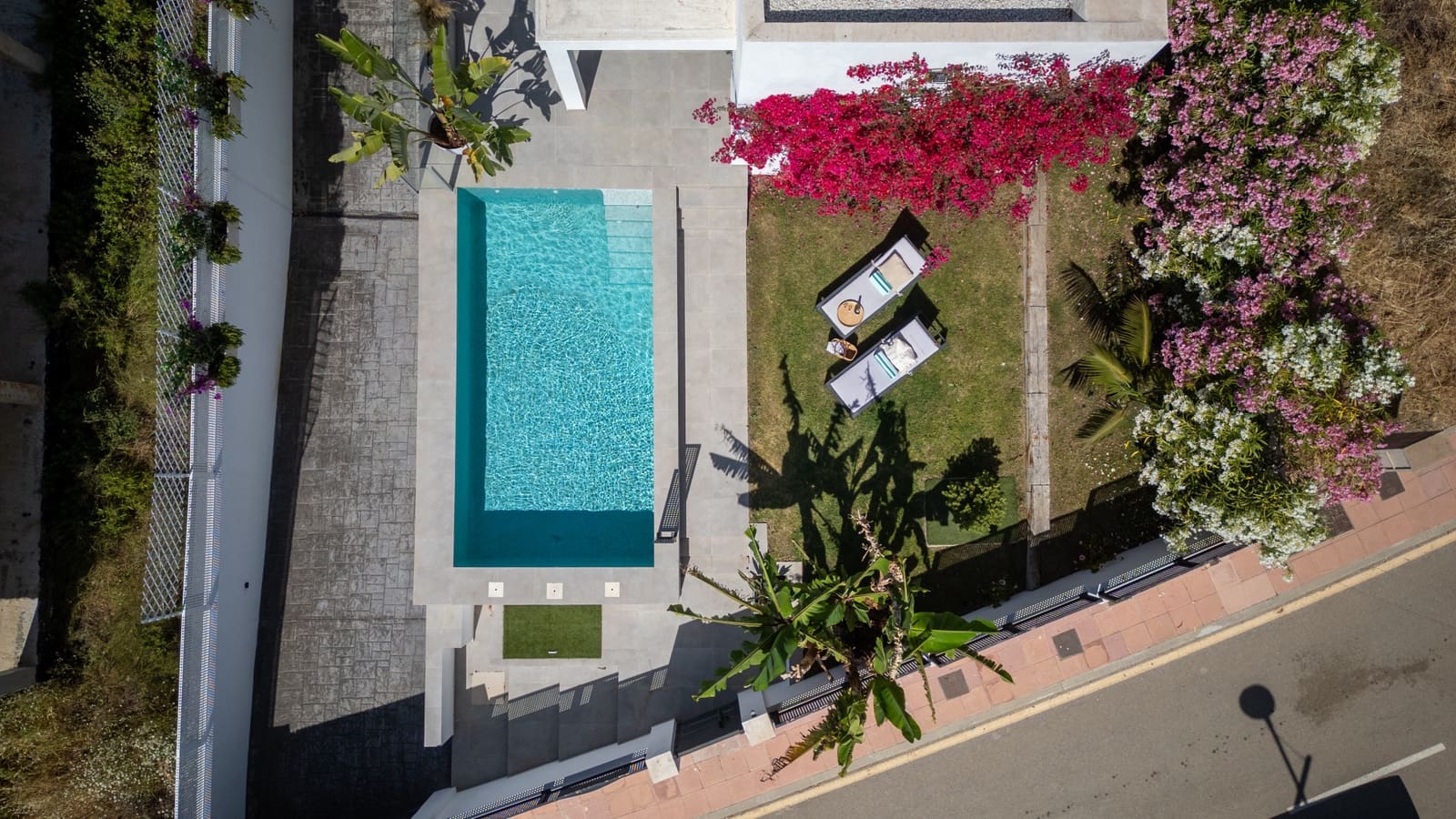 3 Zimmer Villa zu verkaufen in Estepona mit Pool Garage - 890.000 € (Ref: 9943932)