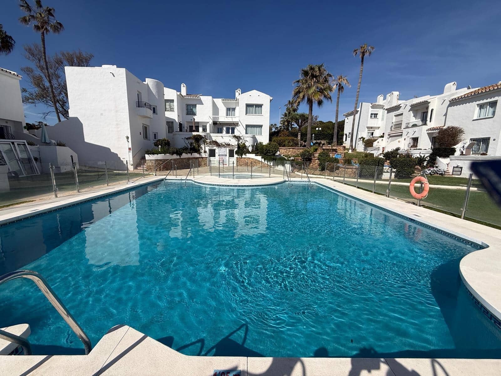 1 bedroom Apartment for sale in Marbella with pool garage - € 359,000 (Ref: 9967534)