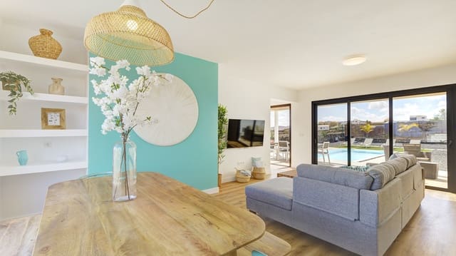 4 camera da letto Villa in vendita in La Oliva con piscina garage - 795.000 € (Rif: 9844703)