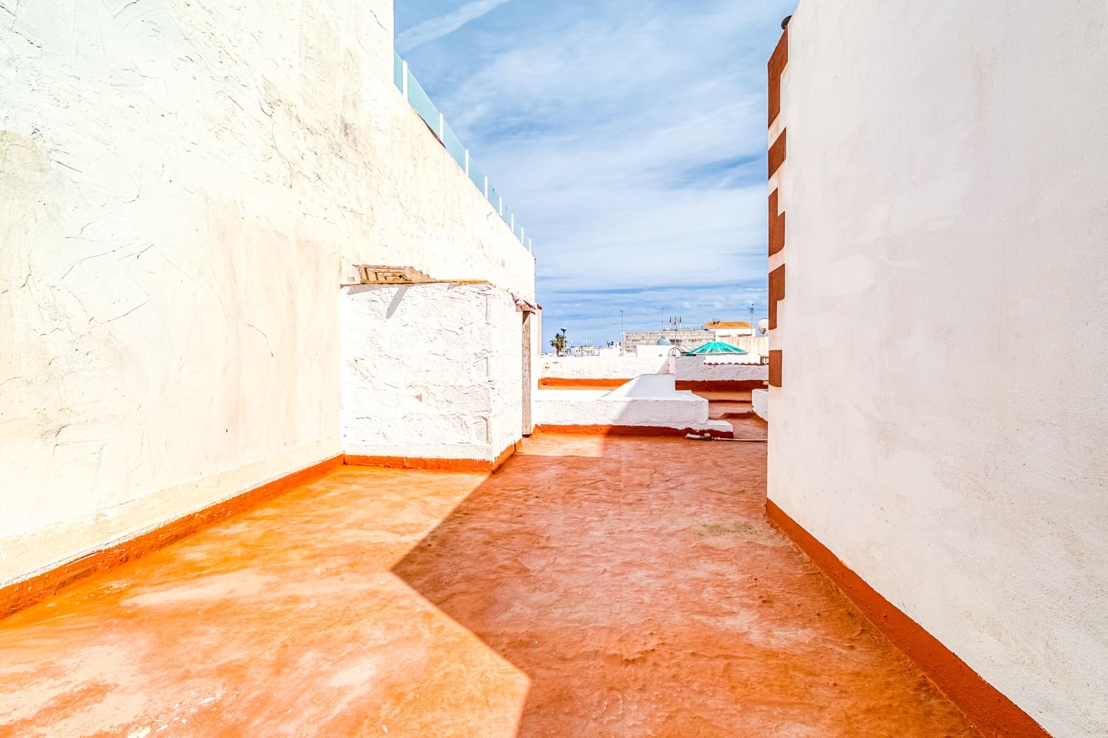 Casa de 6 habitaciones en Puerto del Rosario en venta - 295.000 € (Ref: 9974263)