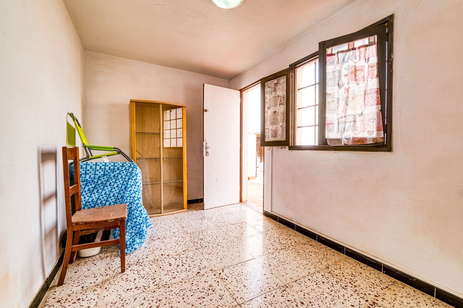Casa de 6 habitaciones en Puerto del Rosario en venta - 295.000 € (Ref: 9974263)