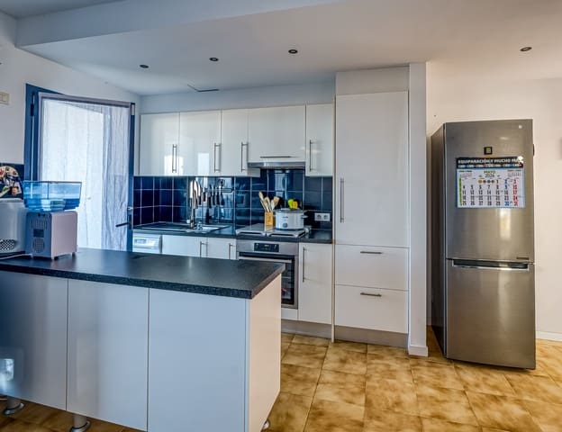 3 soveværelse Byhus til salg i Caleta de Fuste, Antigua med swimmingpool - € 269.000 (Ref: 9974432)