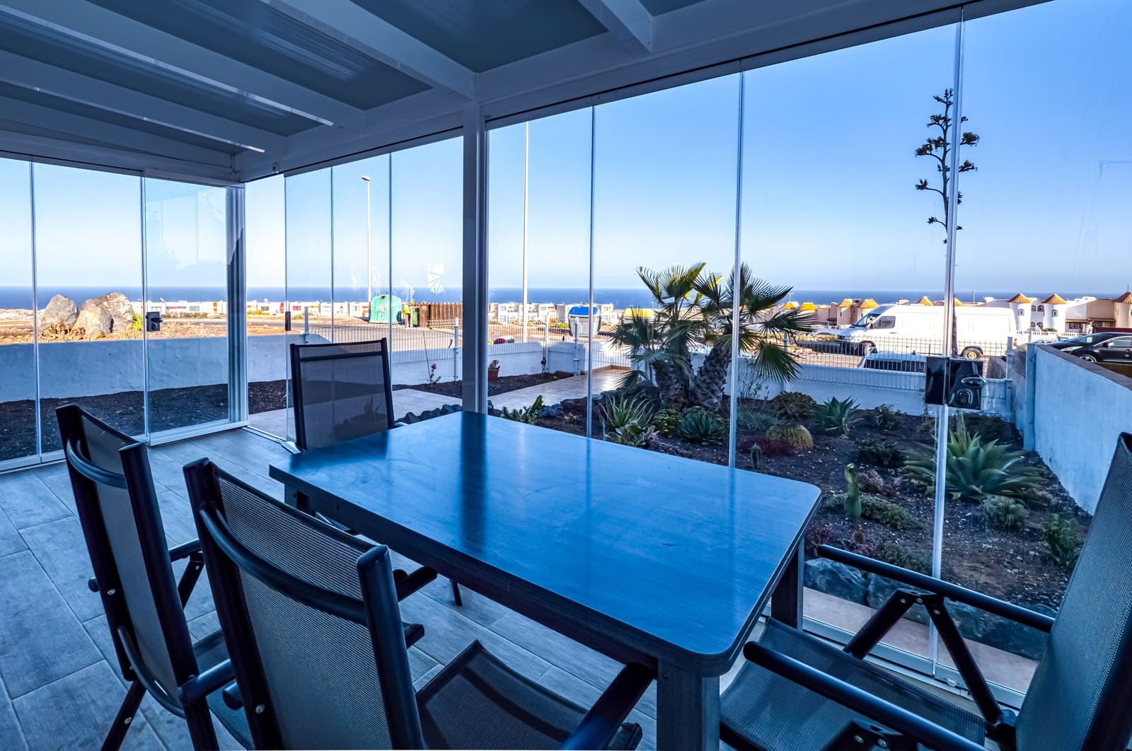 Casa de 3 habitaciones en Caleta de Fuste en venta con piscina - 269.000 € (Ref: 9974432)