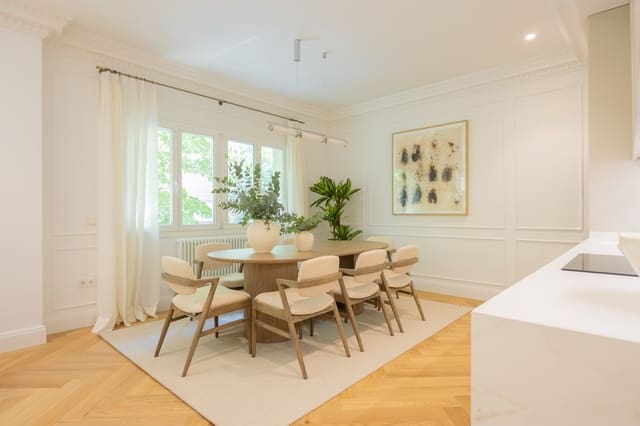 3 bedroom Apartment for sale in Castellana, Madrid city - € 2,820,000 (Ref: 10021681)