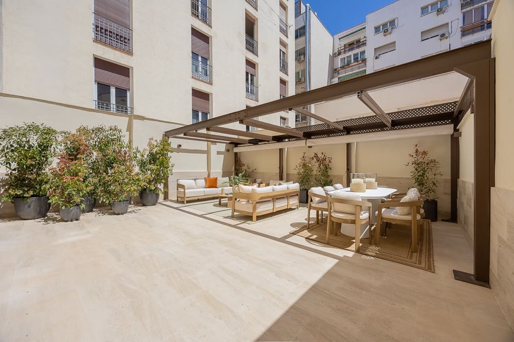 4 slaapkamer Appartement te koop in Madrid stad - € 7.200.000 (Ref: 10021683)