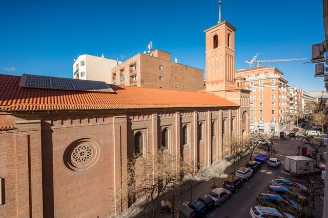 3 soverom Leilighet til salgs i Castellana, Madrid by med garasje - € 2 799 000 (Ref: 10061002)