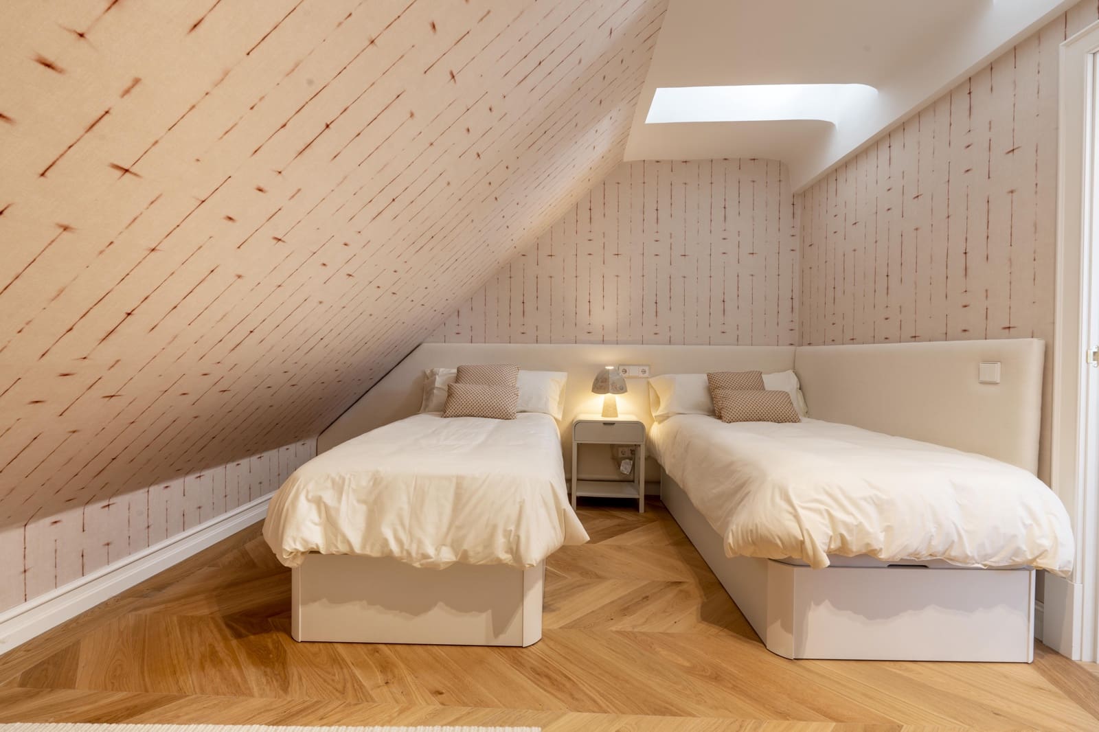 Ático de 5 habitaciones en Madrid ciudad en venta - 3.990.000 € (Ref: 9879225)