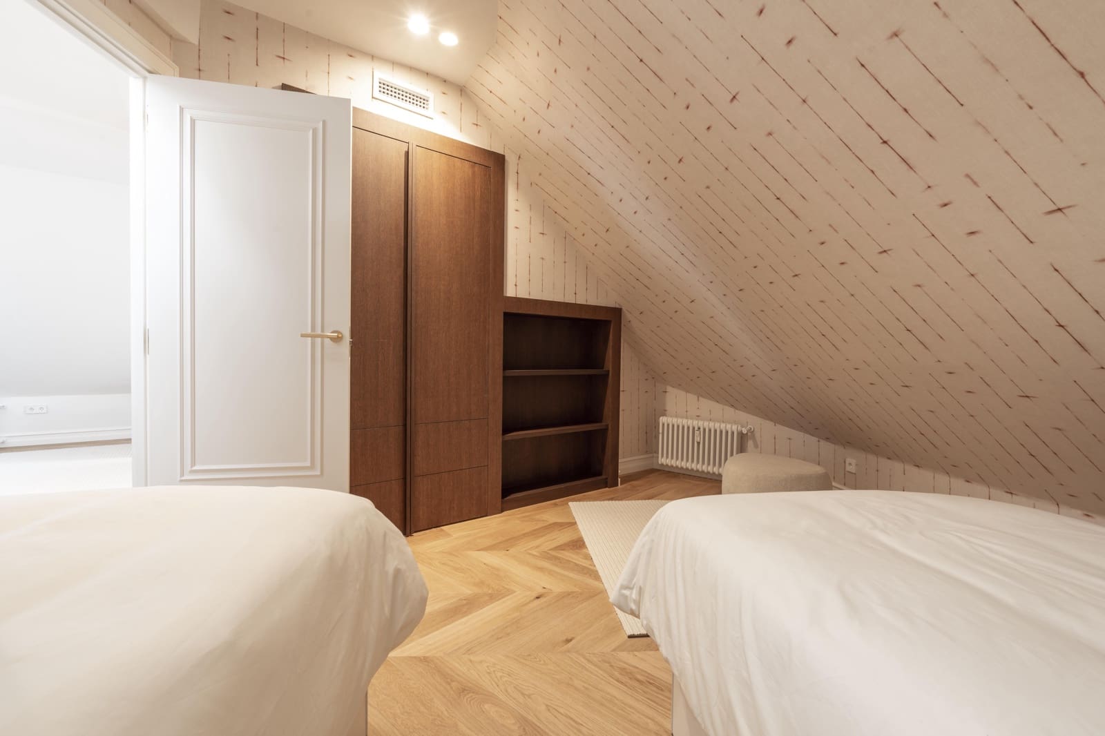 Ático de 5 habitaciones en Madrid ciudad en venta - 3.990.000 € (Ref: 9879225)