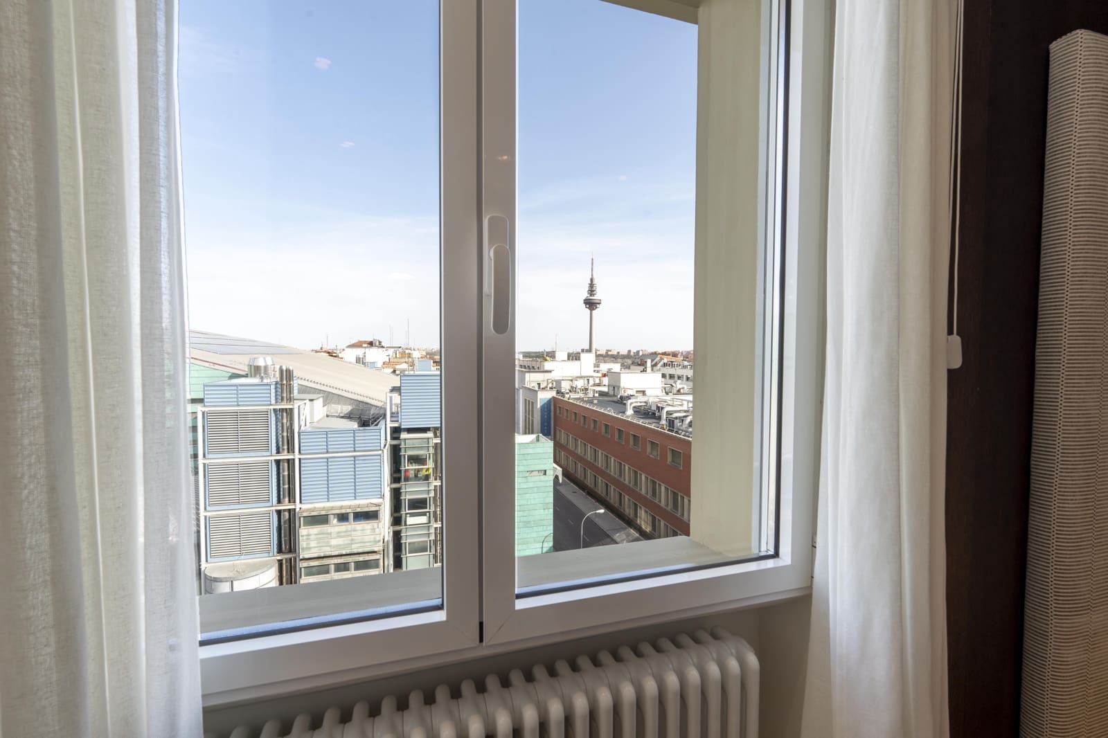 Ático de 5 habitaciones en Madrid ciudad en venta - 3.990.000 € (Ref: 9879225)