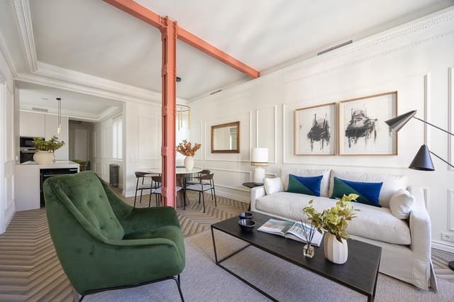 Piso de 3 habitaciones en Almagro, Madrid ciudad en venta - 1.395.000 € (Ref: 9879228)