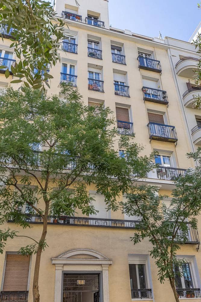 Piso de 3 habitaciones en Madrid ciudad en venta - 1.395.000 € (Ref: 9879228)