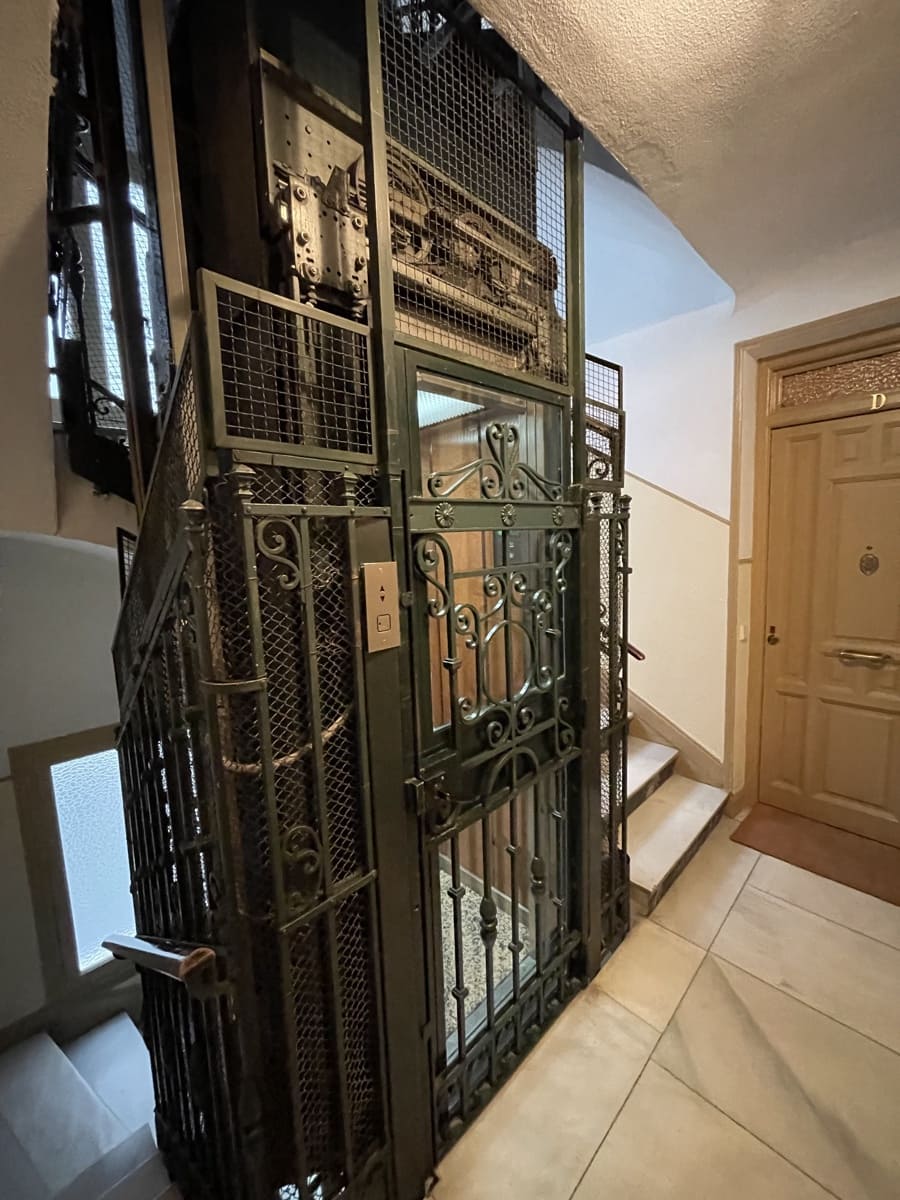Piso de 3 habitaciones en Madrid ciudad en venta - 1.395.000 € (Ref: 9879228)