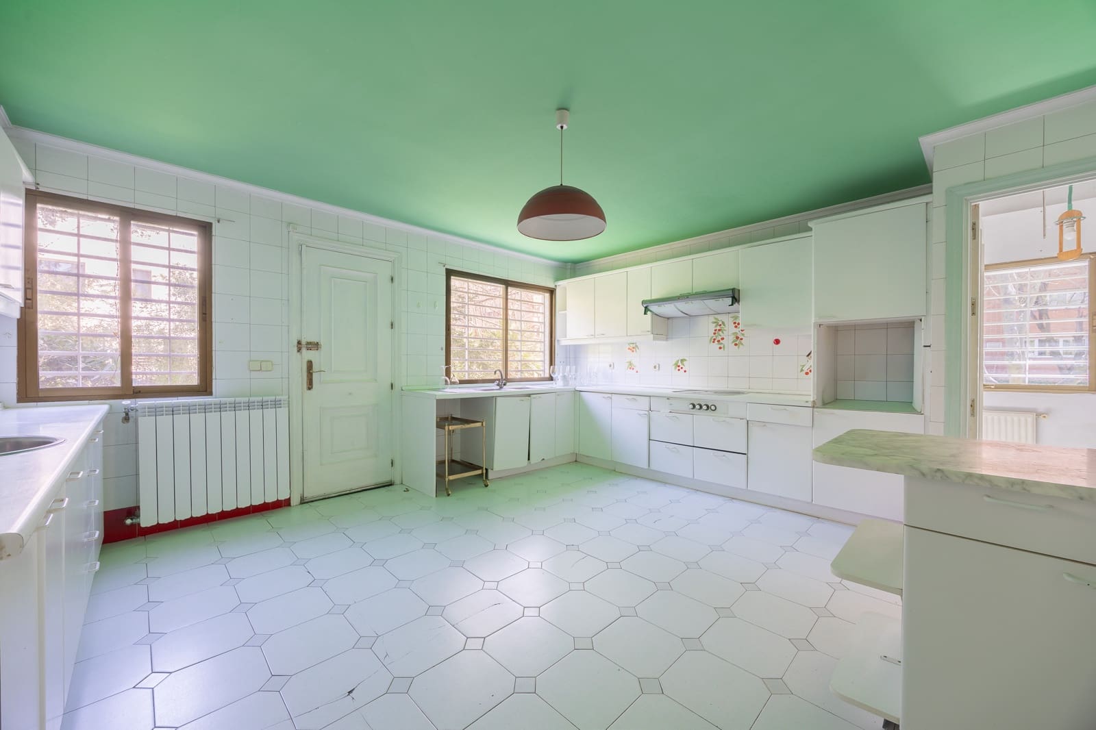 6 sovrum Villa till salu i Madrid stad med pool garage - 2 480 000 € (Ref: 9879842)