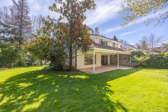 6 sovrum Villa till salu i Fuentelareina, Madrid stad med pool garage - 2 480 000 € (Ref: 9879842)