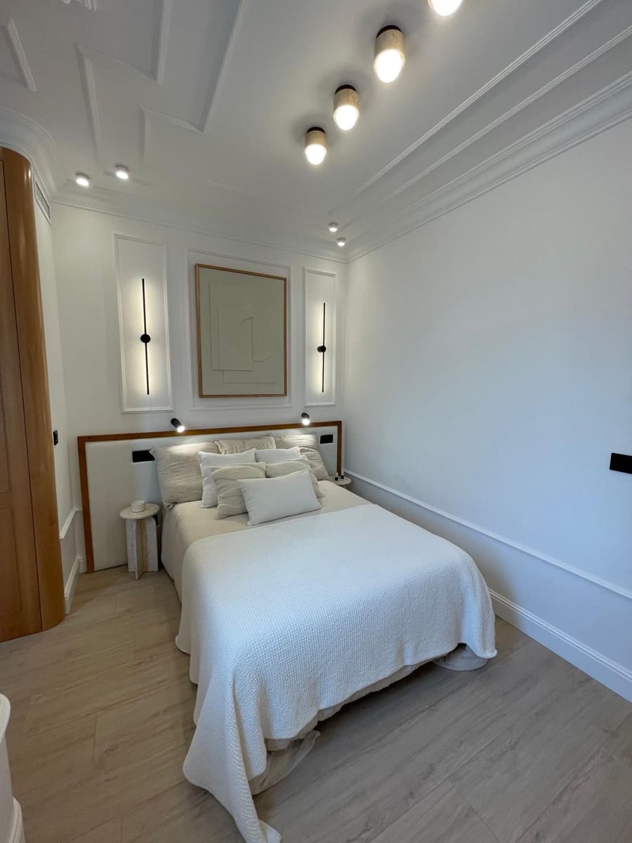 2 soveværelse Penthouse til salg i Madrid by - € 2.100.000 (Ref: 9879981)