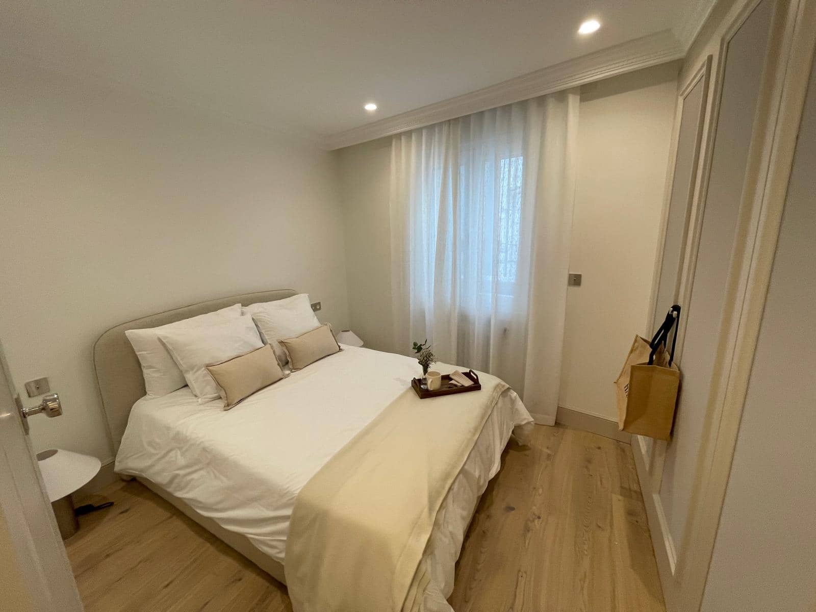 Apartamento de 3 habitaciones en Madrid ciudad en venta - 2.600.000 € (Ref: 9880239)