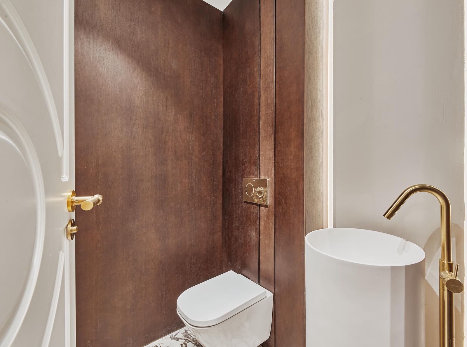 5 bedroom Apartment for sale in Madrid city with garage - € 5,709,000 (Ref: 9880284)