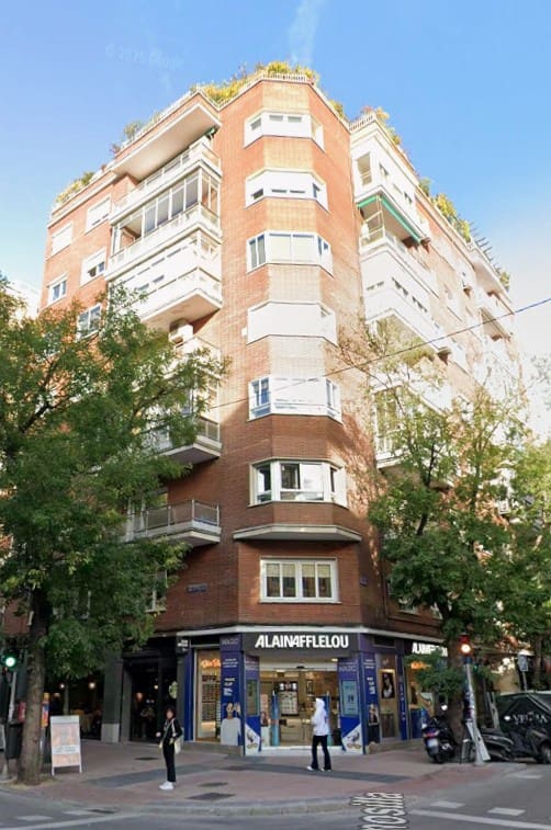 3 soveværelse Lejlighed til salg i Madrid by - € 2.210.000 (Ref: 9880343)