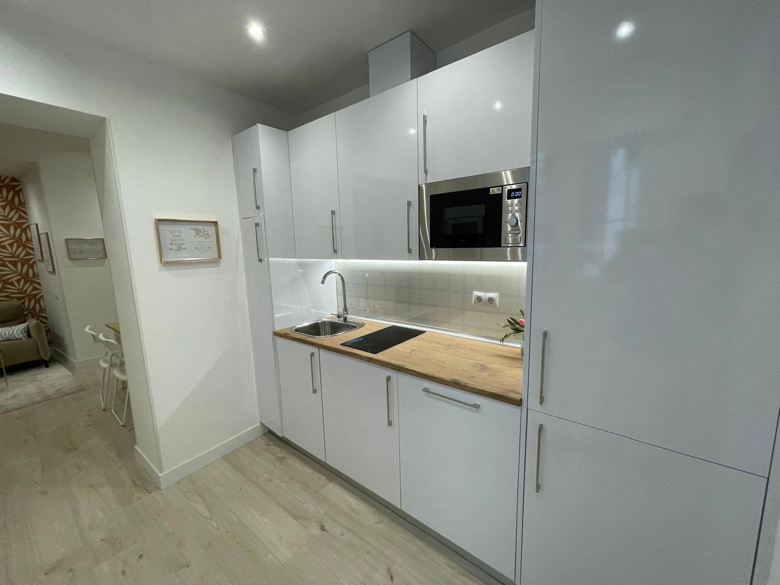 Apartamento de 2 habitaciones en Madrid ciudad en venta - 385.000 € (Ref: 9892652)