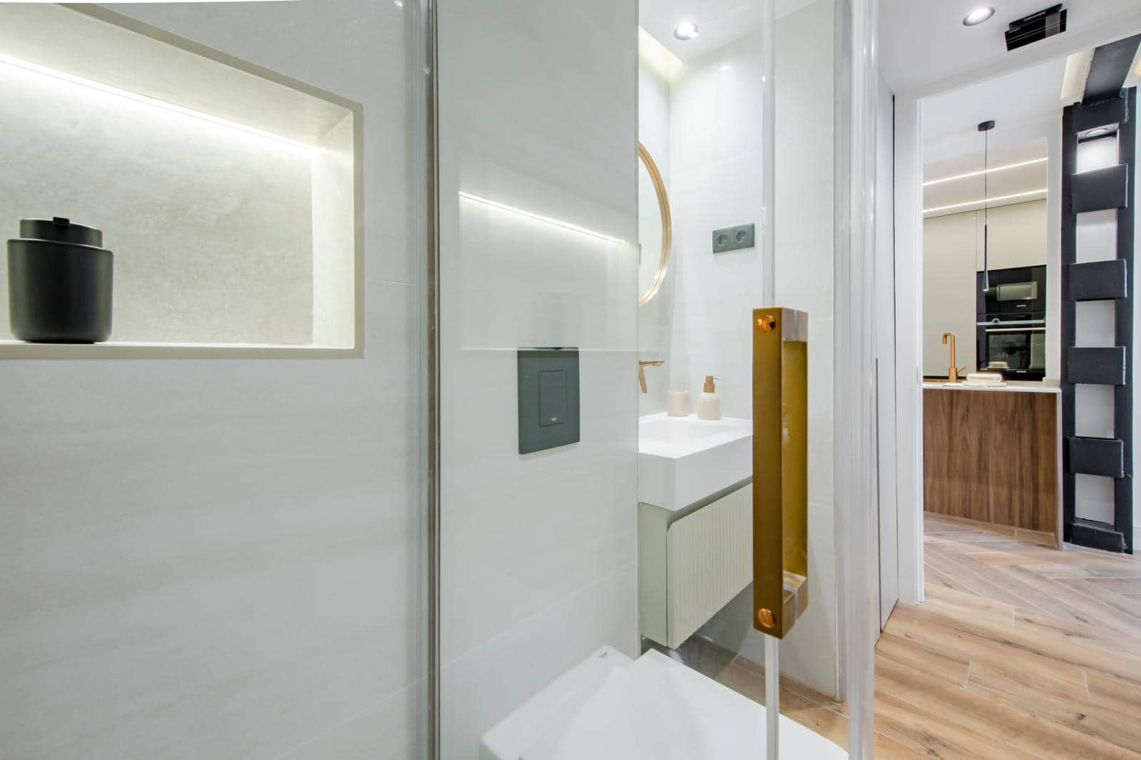 2 soveværelse Lejlighed til salg i Madrid by - € 1.180.000 (Ref: 9902631)