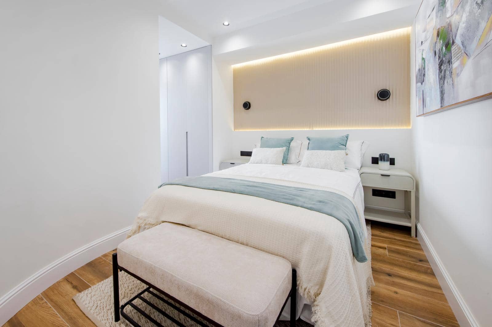 2 soveværelse Lejlighed til salg i Madrid by - € 1.180.000 (Ref: 9902631)