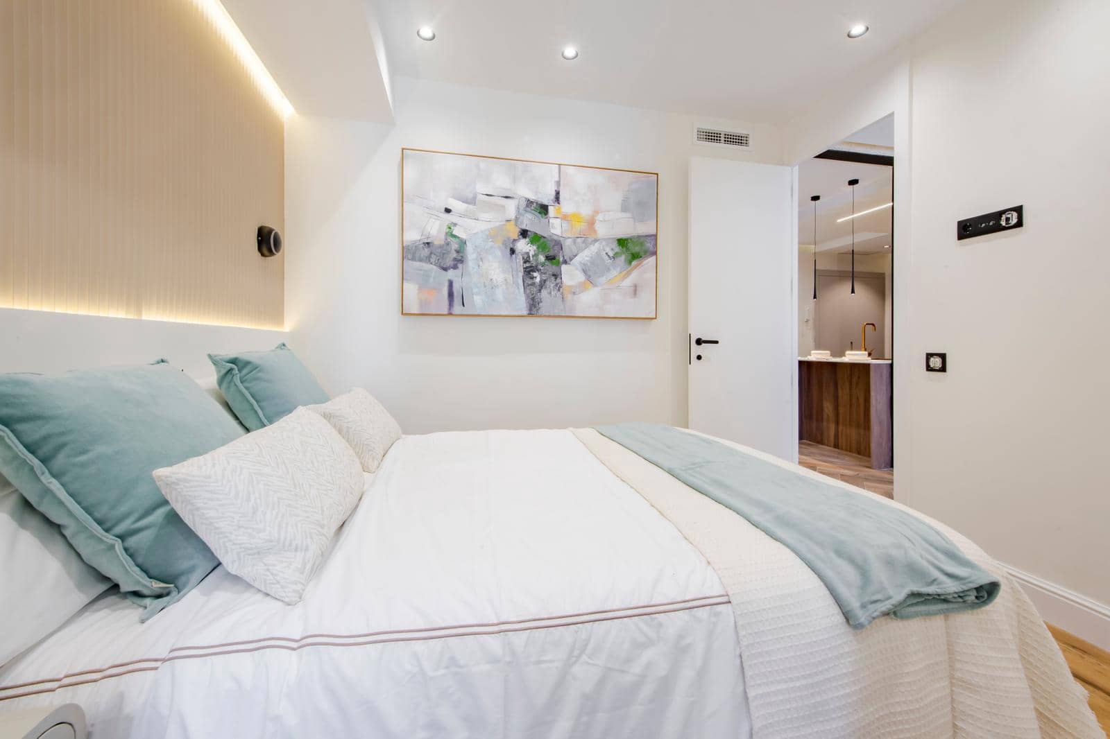 2 soveværelse Lejlighed til salg i Madrid by - € 1.180.000 (Ref: 9902631)
