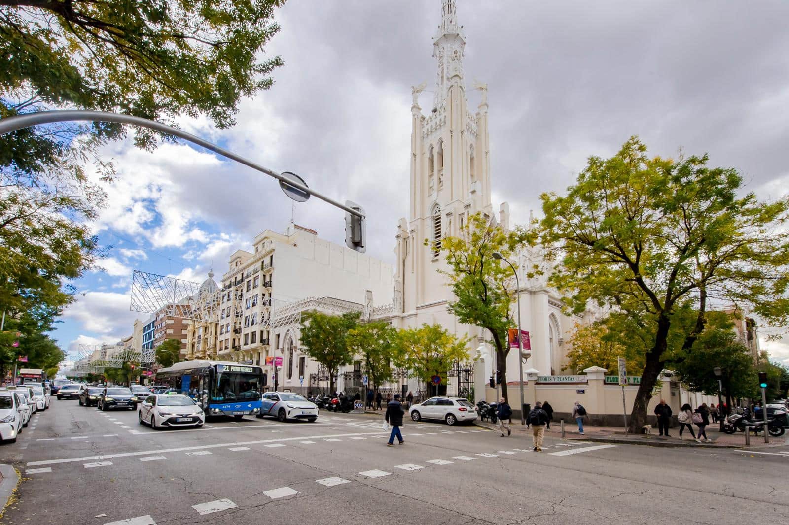 2 soveværelse Lejlighed til salg i Madrid by - € 1.180.000 (Ref: 9902631)