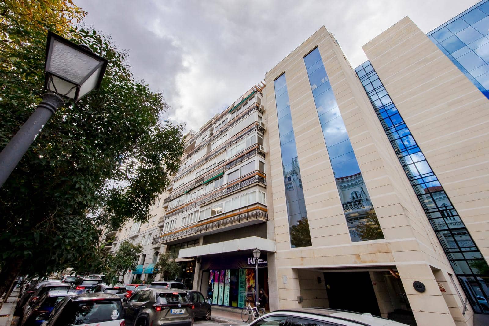2 soveværelse Lejlighed til salg i Madrid by - € 1.180.000 (Ref: 9902631)