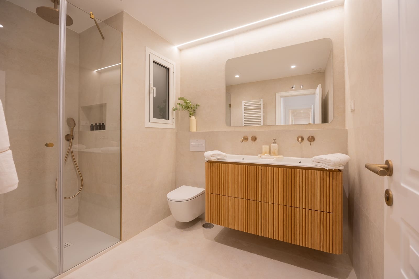 3 bedroom Apartment for sale in Madrid city - € 2,820,000 (Ref: 9937189)