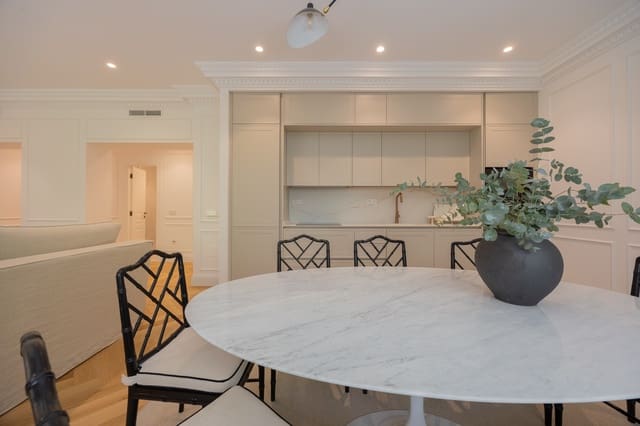 3 bedroom Apartment for sale in Castellana, Madrid city - € 2,820,000 (Ref: 9937189)