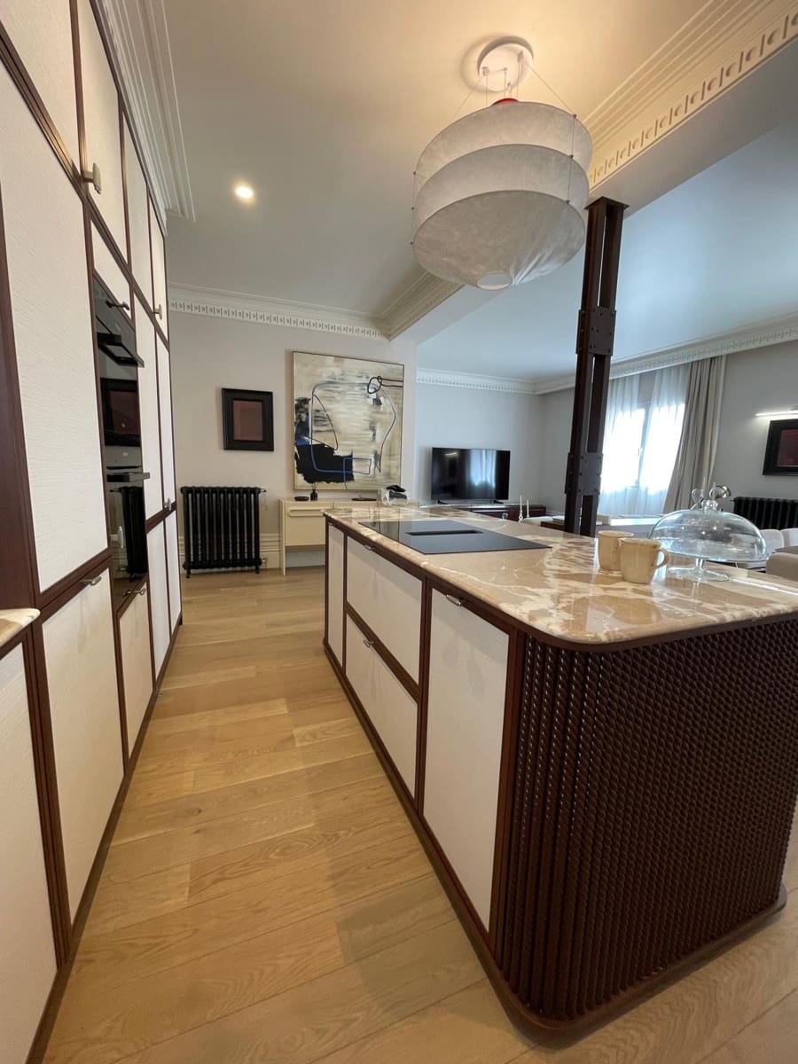 3 bedroom Apartment for sale in Madrid city - € 2,950,000 (Ref: 9972283)
