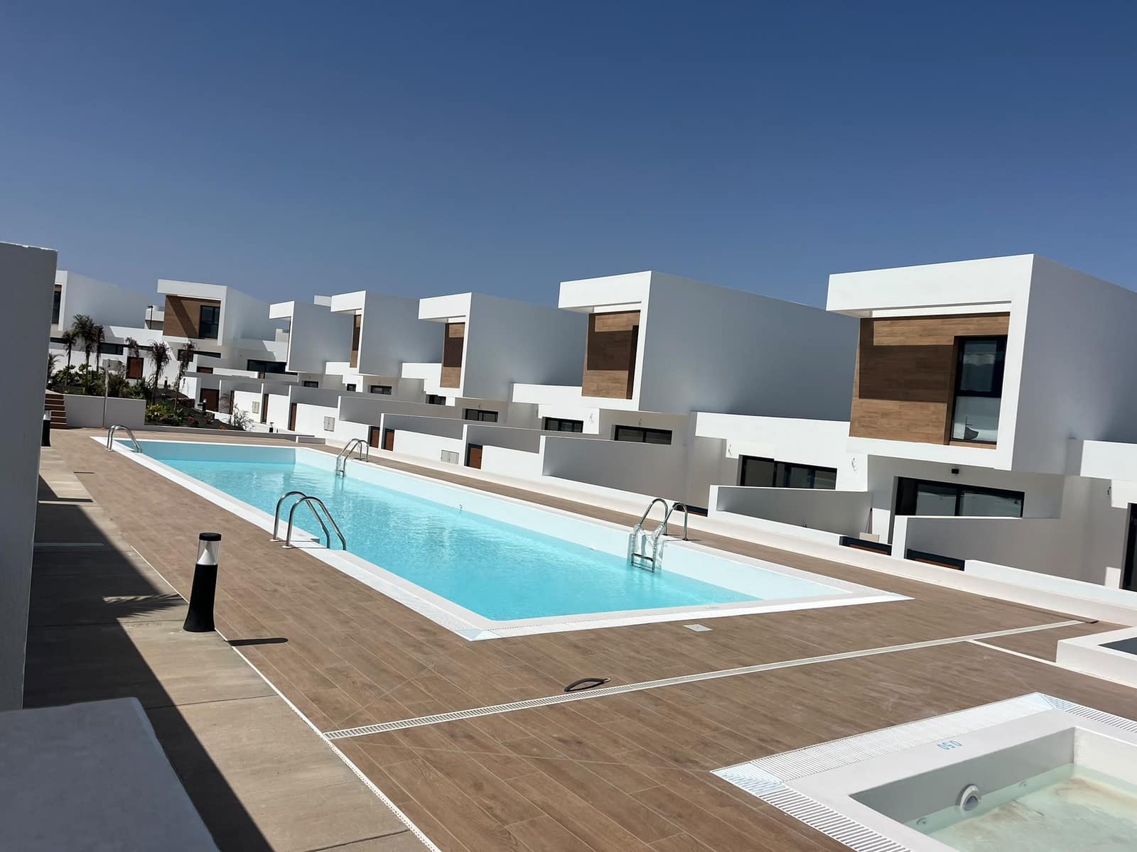 2 chambre Villa/Maison à vendre à La Oliva avec piscine garage - 265 000 € (Ref: 9892666)
