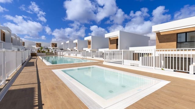2 quarto Moradia para venda em La Oliva com piscina garagem - 265 000 € (Ref: 9892666)