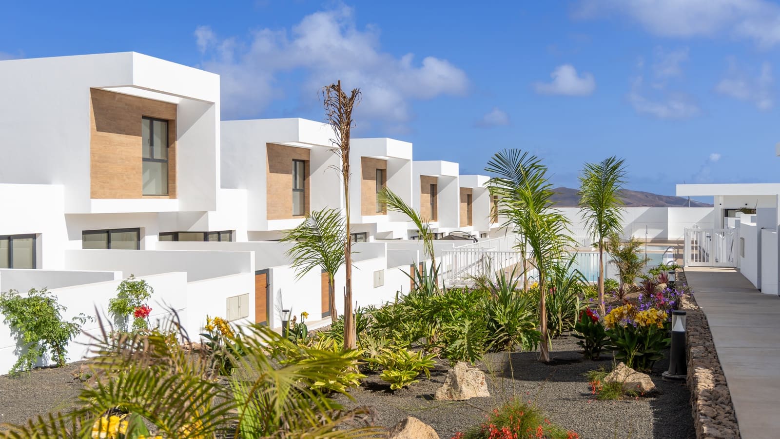 2 slaapkamer Villa te koop in La Oliva met zwembad garage - € 277.000 (Ref: 9892666)