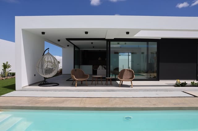 3 sovrum Villa till salu i La Oliva med pool garage - 509 999 € (Ref: 9892669)