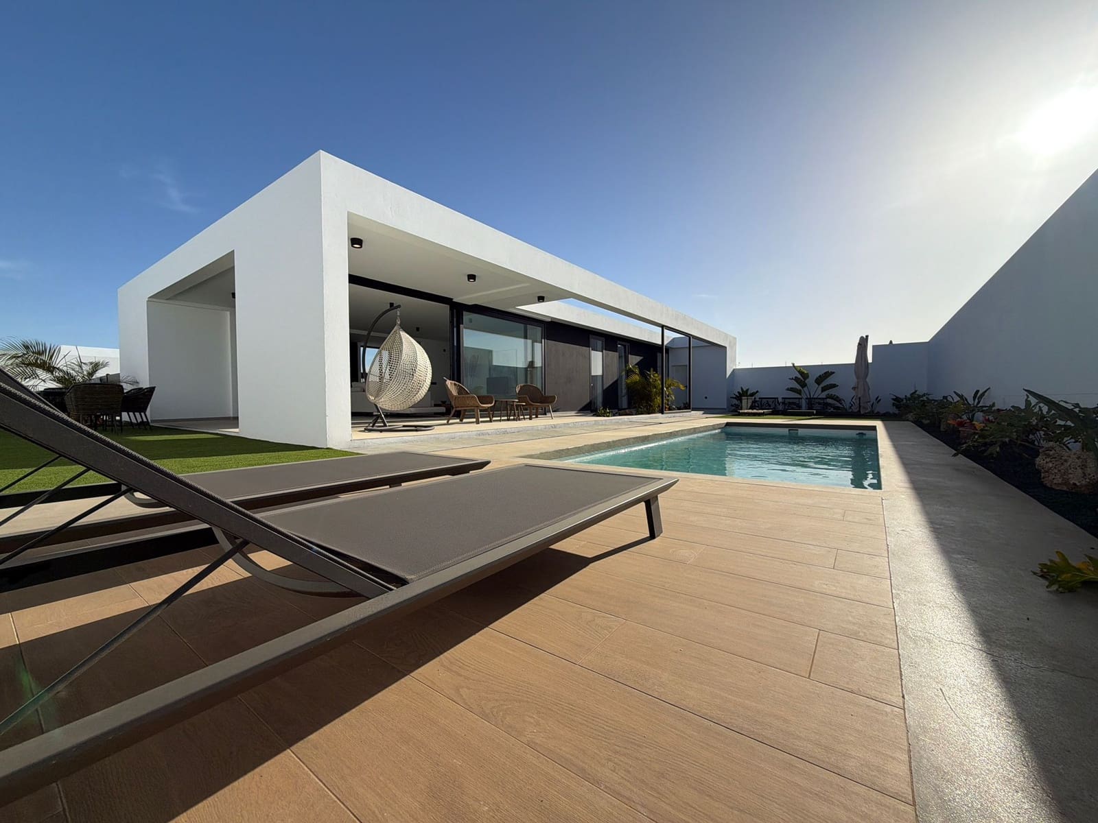 3 soveværelse Villa til salg i La Oliva med swimmingpool garage - € 510.000 (Ref: 9892669)