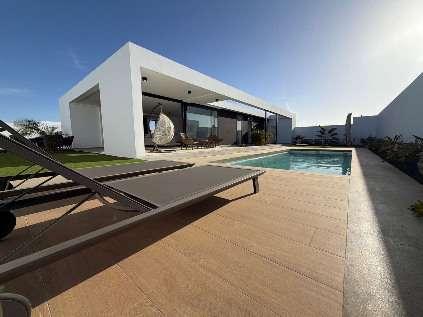 3 soveværelse Villa til salg i La Oliva med swimmingpool garage - € 510.000 (Ref: 9892669)