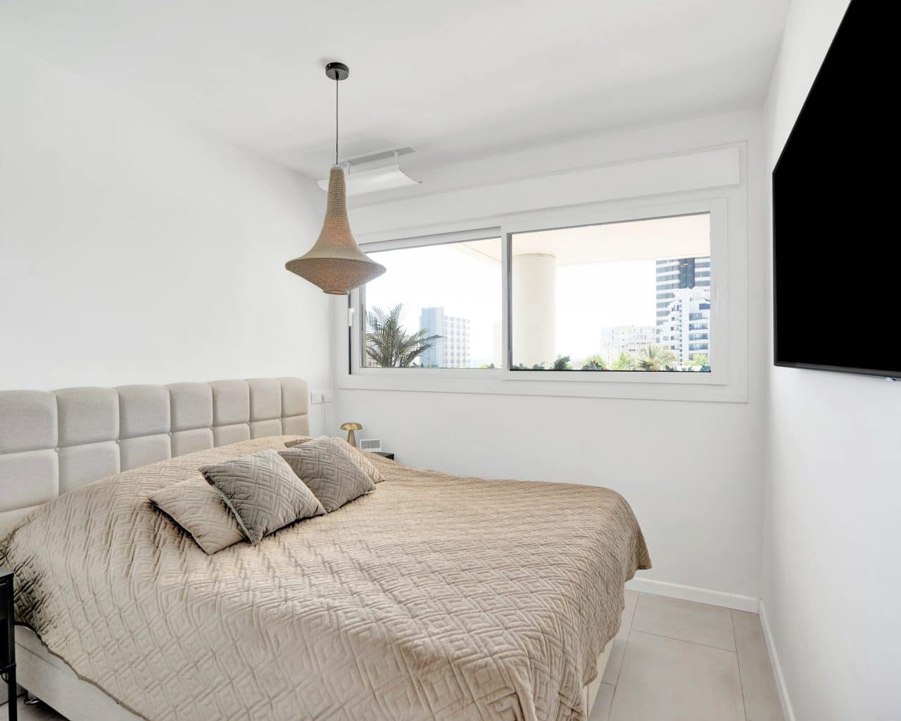 2 bedroom Apartment for sale in Calpe / Calp - € 469,000 (Ref: 9860844)