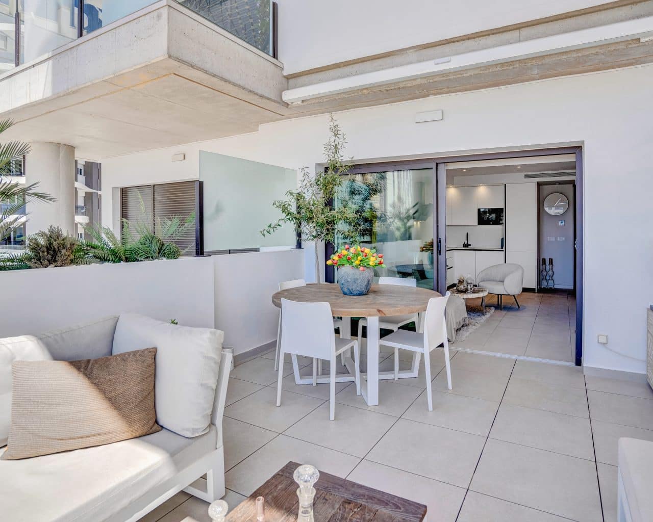 2 bedroom Apartment for sale in Calpe / Calp - € 469,000 (Ref: 9860844)