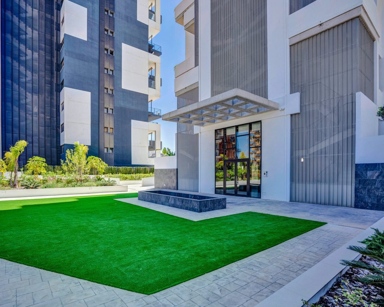 2 bedroom Apartment for sale in Calpe / Calp - € 469,000 (Ref: 9860844)