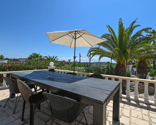5 bedroom Villa for sale in Benissa - € 687,500 (Ref: 9860851)