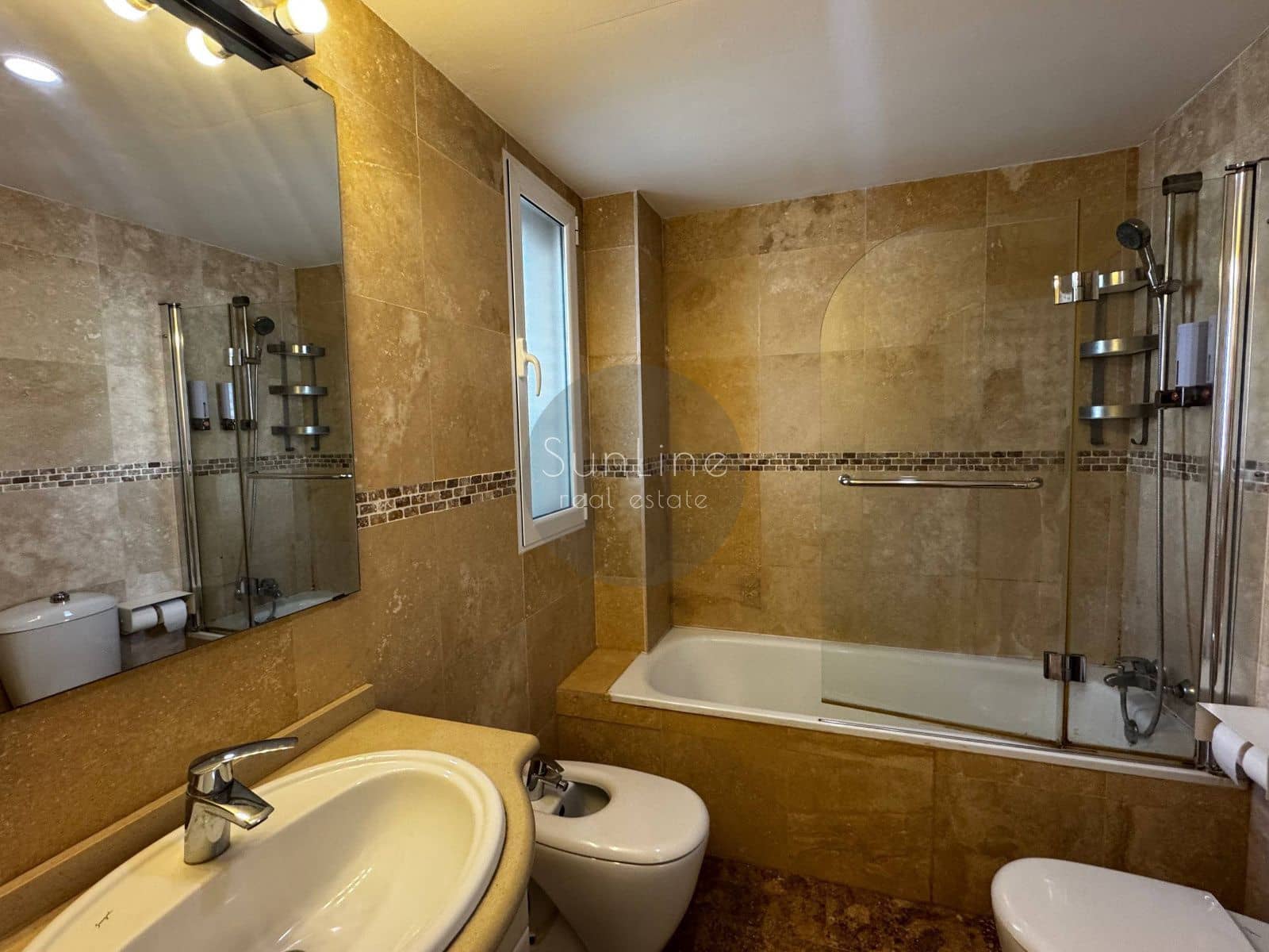 3 slaapkamer Villa te koop in Torrent met zwembad garage - € 550.000 (Ref: 10175287)